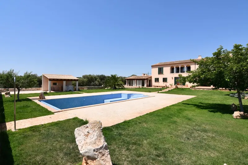Stunning finca with sea views in Porto Colom — photo 2