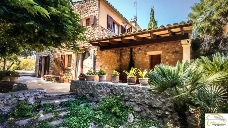 Authentic finca with Mediterranean charm and mature trees near Capdepera — photo 5