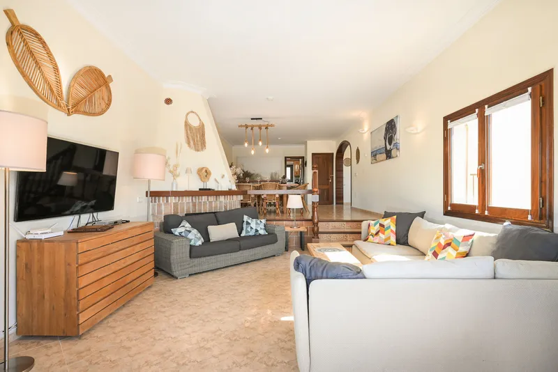Your Mallorca Investment: Villa with Holiday Rental License, 7 Bedrooms and Large Pool Area — photo 9