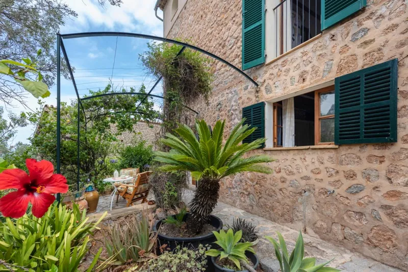 Townhouse with garden and seaviews in Deià — photo 8