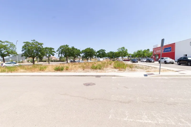 Urban plot for commercial use in Sa Pobla — photo 4
