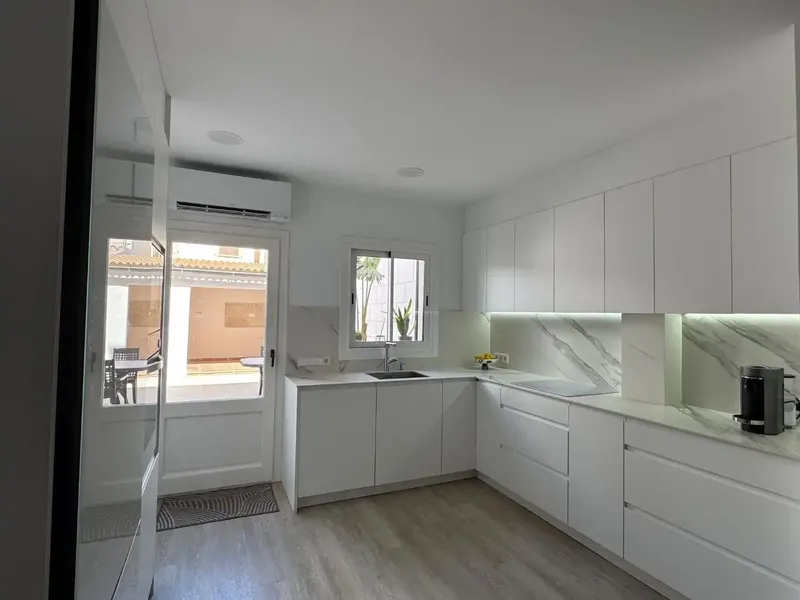 Exclusive renovated free-roof house in one of the most privileged and sought-after areas of Inca, 155 m². Unique for its bright spaces — photo 1