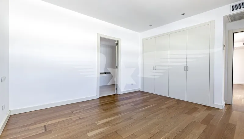 Penthouse as good as new at the golf course — photo 10