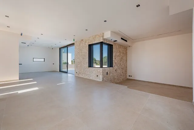 Modern villa with pool for sale in a quiet area near Sa Rapita, Mallorca — photo 5