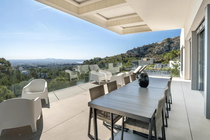 Villa with pool and panoramic views in Son Vida — photo 4