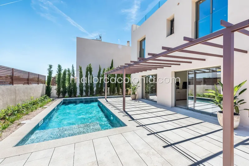 Casa / Chalet en Colònia de... — photo 3