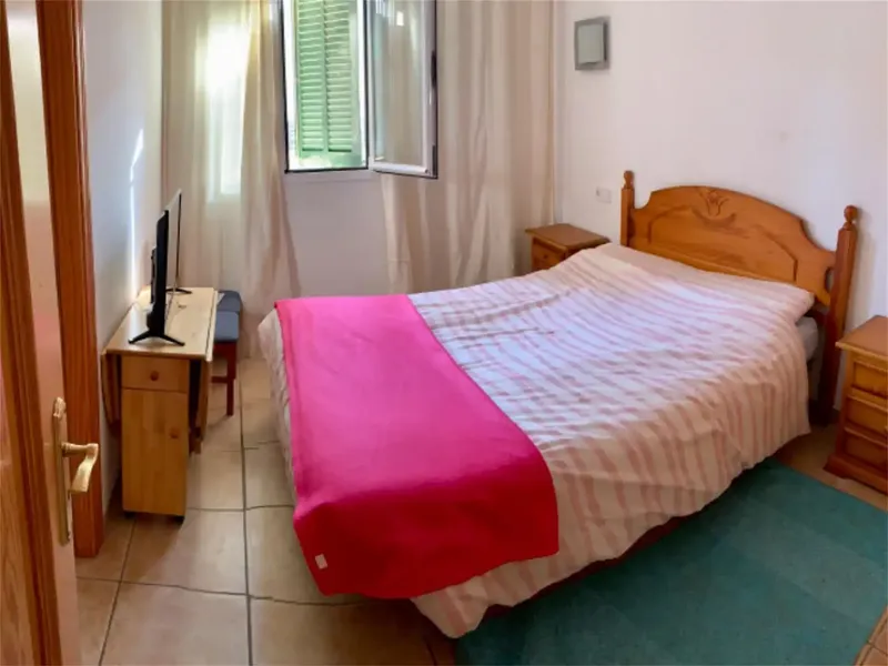 Purchase opportunity. House in very good condition, equipped and furnished. Includes underground double parking. House with two bathrooms, two bedrooms — photo 2