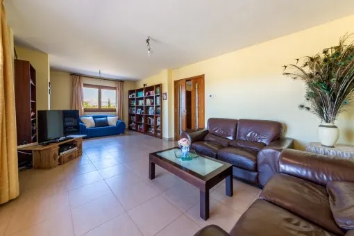 Algaida, impressive finca with large plot and agricultural possibilities — photo 4