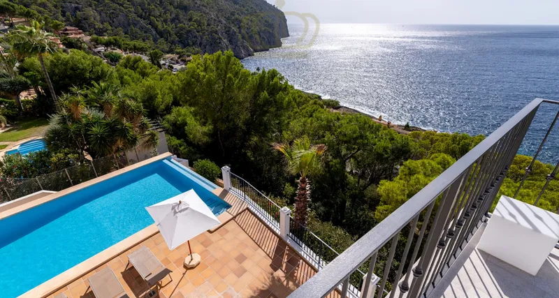 Beautiful sea view villa with pool in Camp de Mar - holiday rental — photo 3