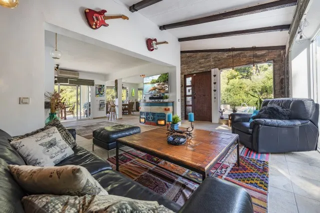 Villa with sea views for sale in Costa d'en Blanes, Mallorca — photo 4
