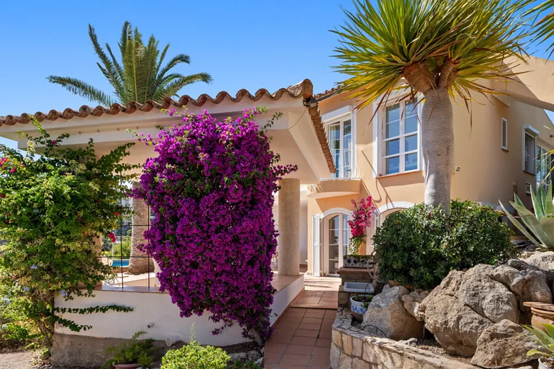 Mediterranean Villa with Spectacular Harbour and Sea Views — photo 6