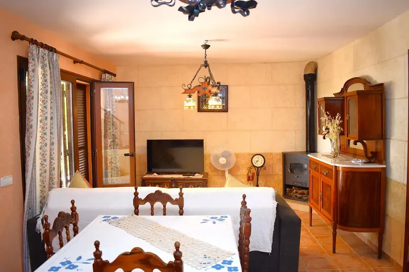 Rustic finca with 159 m2 home for long-term rent in Sa Pobla — photo 10