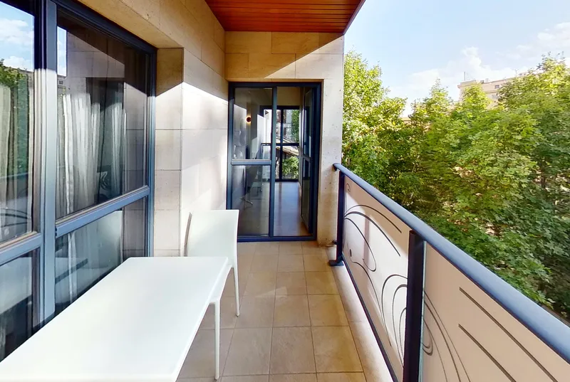 Palma de Mallorca old town: luxury new-build apartment on the Rambla — photo 5