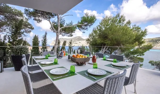 Seafront villa with private sea access in Camp de Mar — photo 11