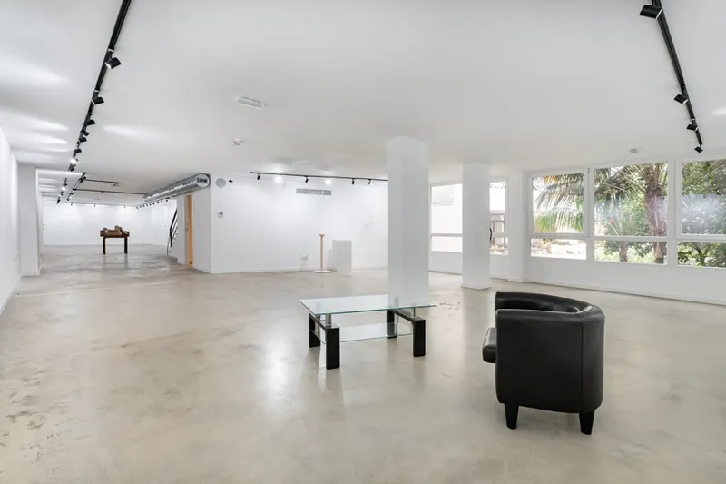 Large Renovated Three Level Premises Full of Potential in Prime Location near Porto Pi Centre — photo 1