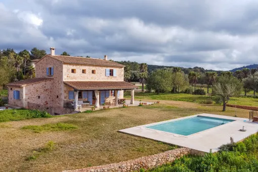 Algaida, Exclusive Natural Stone Finca with Pool and Panoramic Views in Algaida — photo 1