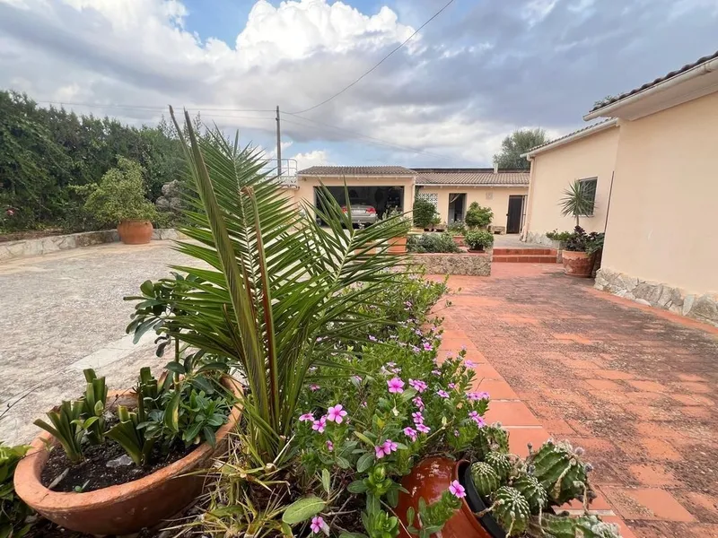 Rural or Farmhouse in Inca, Province of Balearic Islands — photo 5