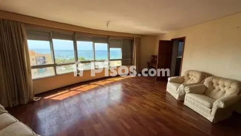 Apartment on Avinguda de Gabriel Alomar — photo 2