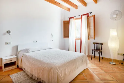 Santa Eugenia, fantastic Mediterranean-style villa with pool — photo 12