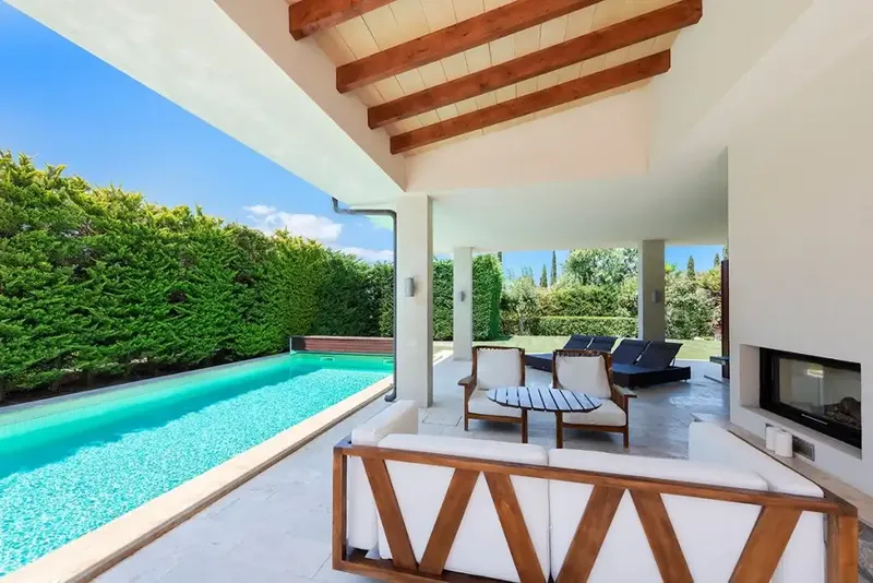 Just 5 minutes from the beach in an exclusive area of Canyamel in northeast Mallorca, in a picturesque location next to the golf course — photo 3