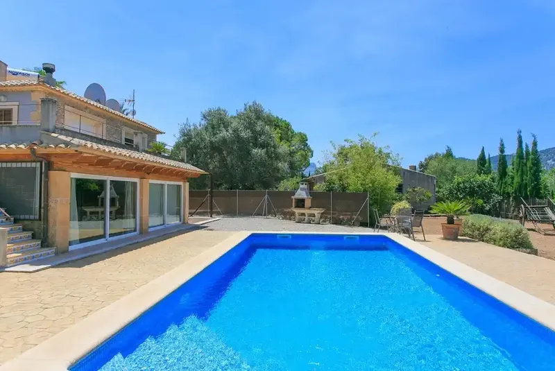 Strategically located in the coveted triangle between the historic village of Pollença and the vibrant coast of the Port, this property — photo 11