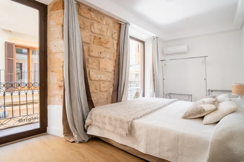 Stylishly renovated designer apartment in the heart of Palma's Old Town — photo 7