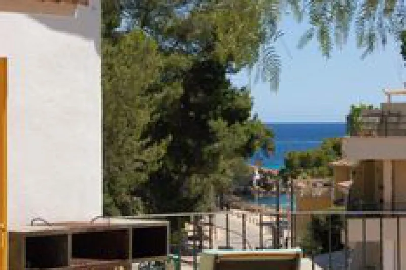 Bendinat – Beachfront villa to renovate — photo 1