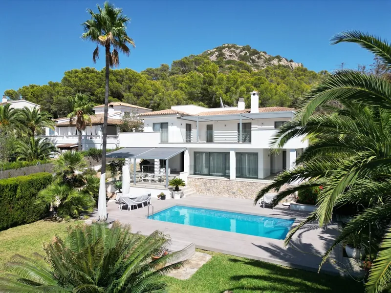 Traumvilla in bester Lage von Santa Ponsa — photo 1