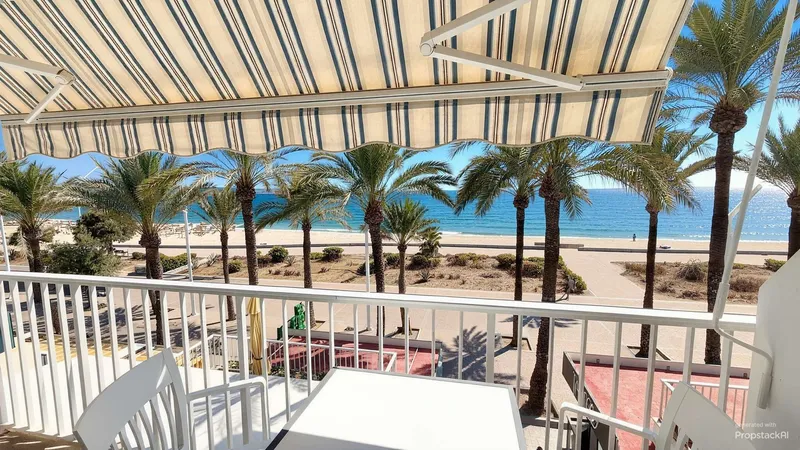 The Ocean Right Outside Your Door—Your Temporary Home on the Beachfront — photo 7