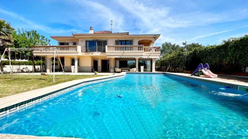 Chalet for sale in Sa Cabaneta — photo 1