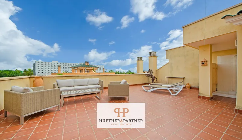 87m² penthouse with 4 rooms, terrace and pool for sale — photo 1