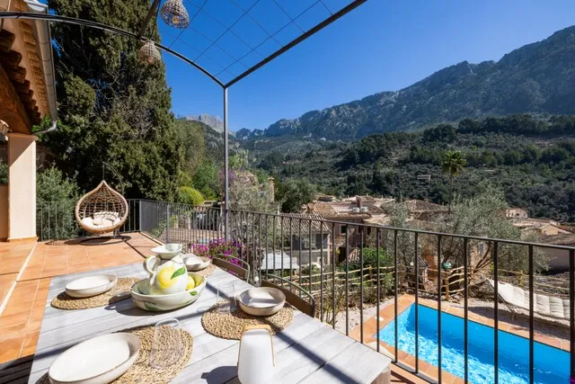 Authentic stone house with panoramic views for sale in Fornalutx, West Mallorca — photo 3