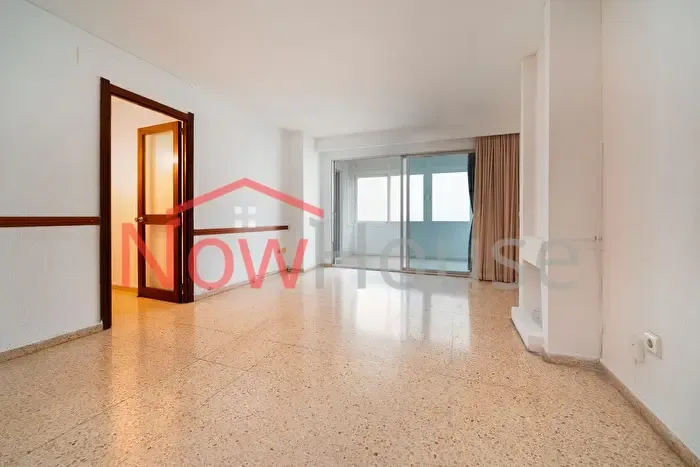 Piso en venta de 4 habitaciones: Llevant, Foners — photo 2