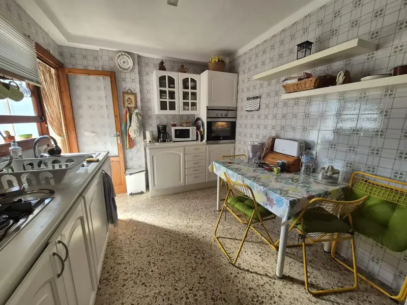 Located in one of the most sought-after residential areas of Playa de Palma, specifically in the popular neighborhood of Las Maravillas, this apartment — photo 6