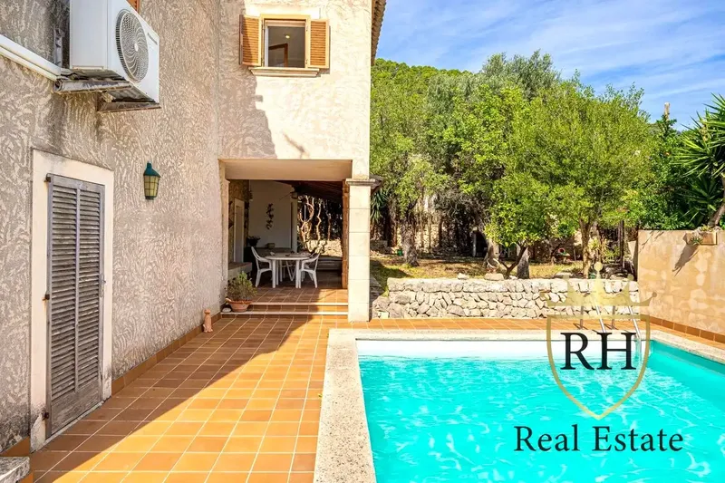 Unique opportunity to create your dream home! This spacious house or chalet of 300 square meters offers ample space for the whole family — photo 3
