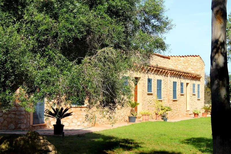 Exclusive Natural Stone Finca with Holiday Rental License in Canyamel – Mallorca — photo 1