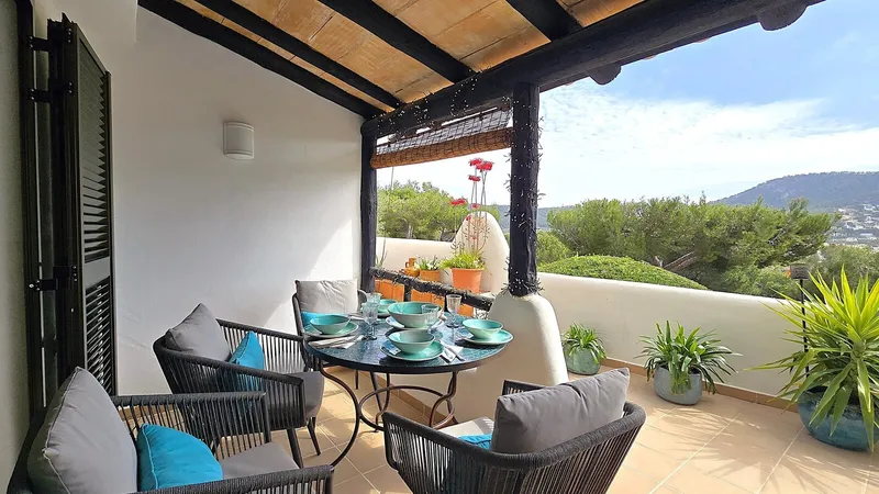 AL-JHRE067 – 2-bedroom apartment with terrace and communal pool in a residential complex — photo 7