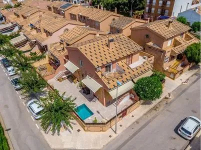 Terraced house - Pilar de la Horadada (Torre de la Horadada) — photo 1
