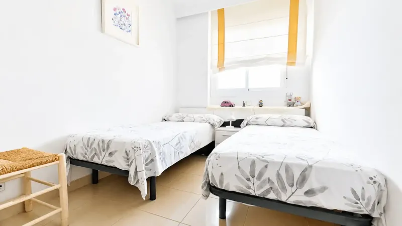Exclusive apartment for rent on the seafront with spectacular sea views in Cala Millor — photo 7