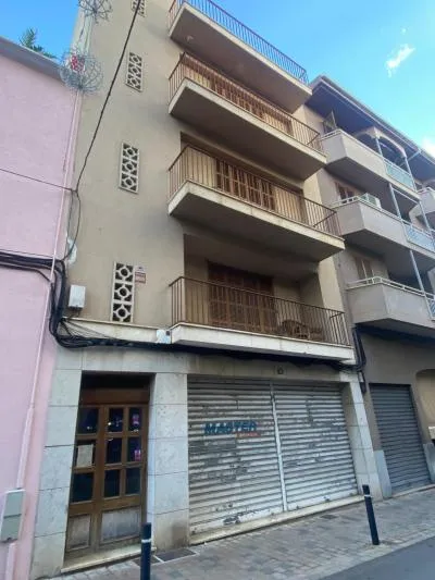 Building - Manacor (Portocristo), Built Surface 550m², 250 Distance to the Sea — photo 2