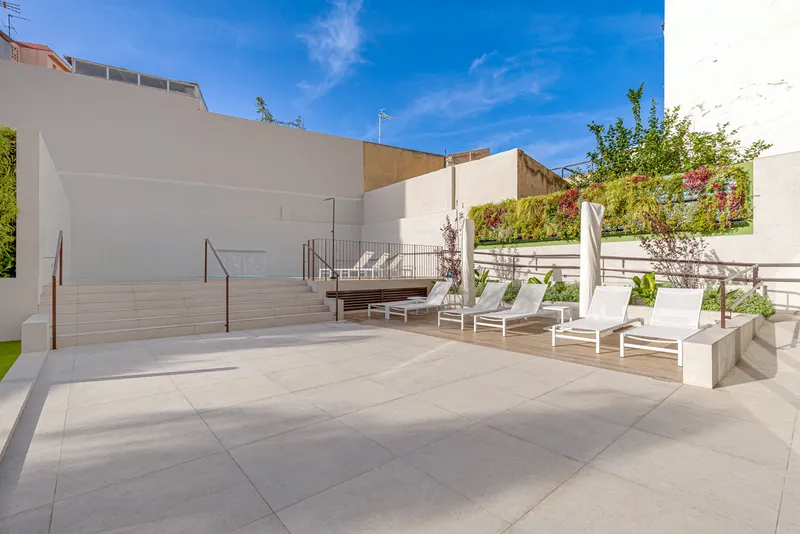 New build apartment with pool in Palma de Mallorca 1 — photo 10