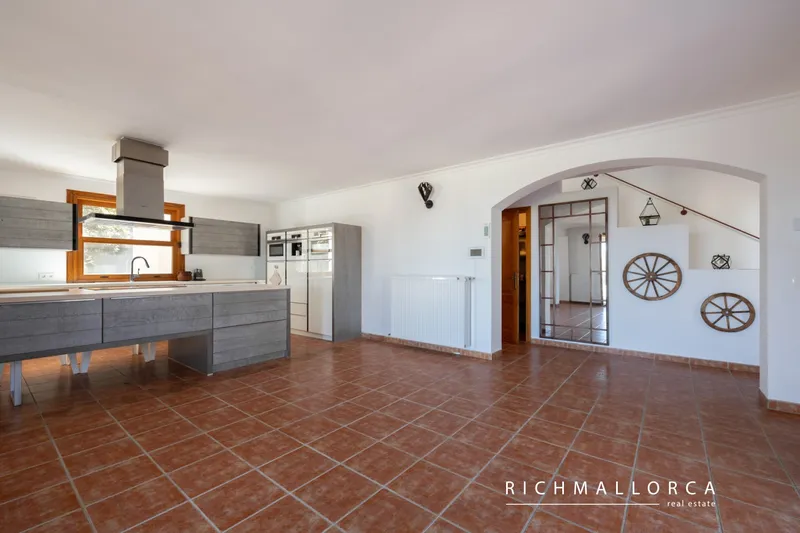 Stunning Finca Surrounded by Nature Between Alcudia and Pollensa — photo 8