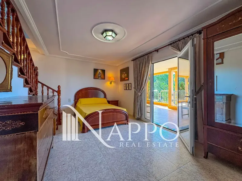 Nappo Real Estate is pleased to present this magnificent estate with an independent villa located in a natural setting just ten minutes — photo 10