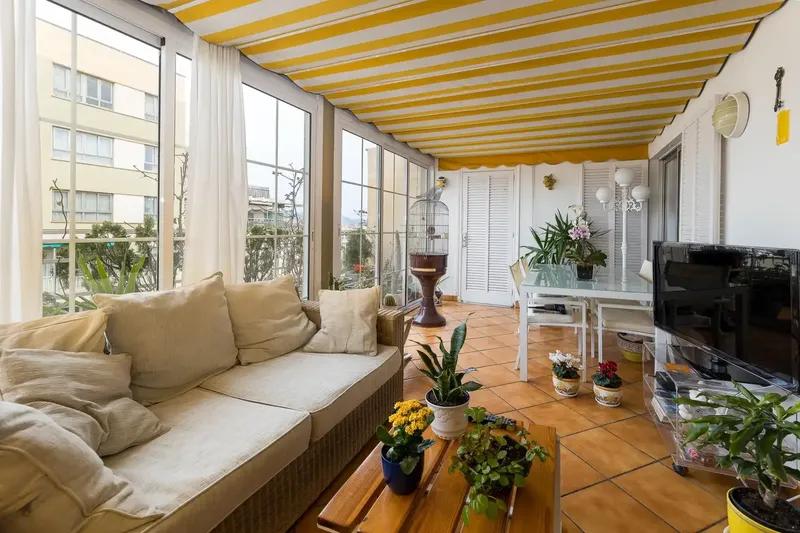Exclusive penthouse on Calle Blanquerna, Palma, stands out for its central location and unobstructed views. — photo 3