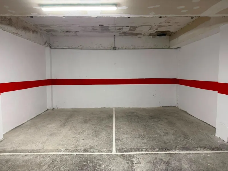 Parking in Coll d'en Rabassa, Palma. – p-397 — photo 1