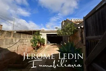 Authentic town house with Mallorquin style in Es Llombards — photo 1