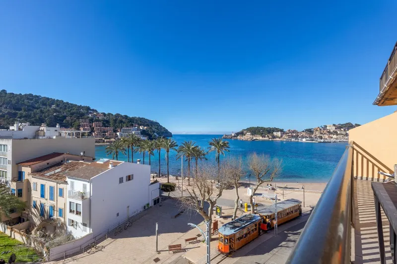 Modern apartment with terrace and tourist rental licence in Port de Sóller — photo 3