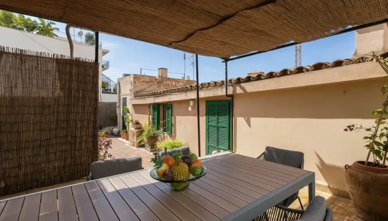 House with Sea Views and Development Potential in Génova — photo 12