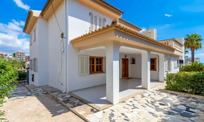 Independent chalet in the exclusive urbanization of La Bonanova, located in a very quiet area with good connections to the city center — photo 2