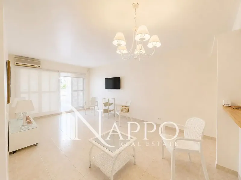 Nappo Real Estate tiene el placer de presentaros este atractivo apartamento exterior con una magnífica terraza de 119 m², situado en la prim — photo 8